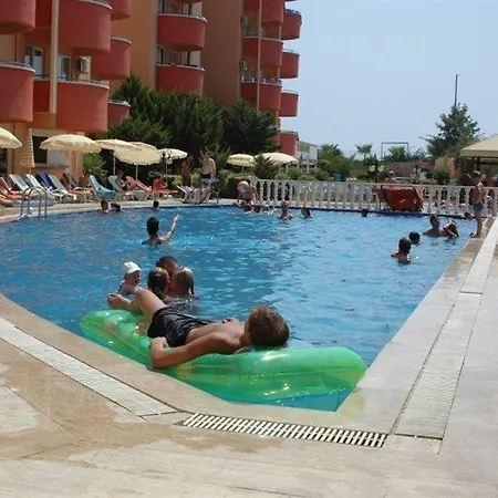 Grand Uysal 3* Alanya